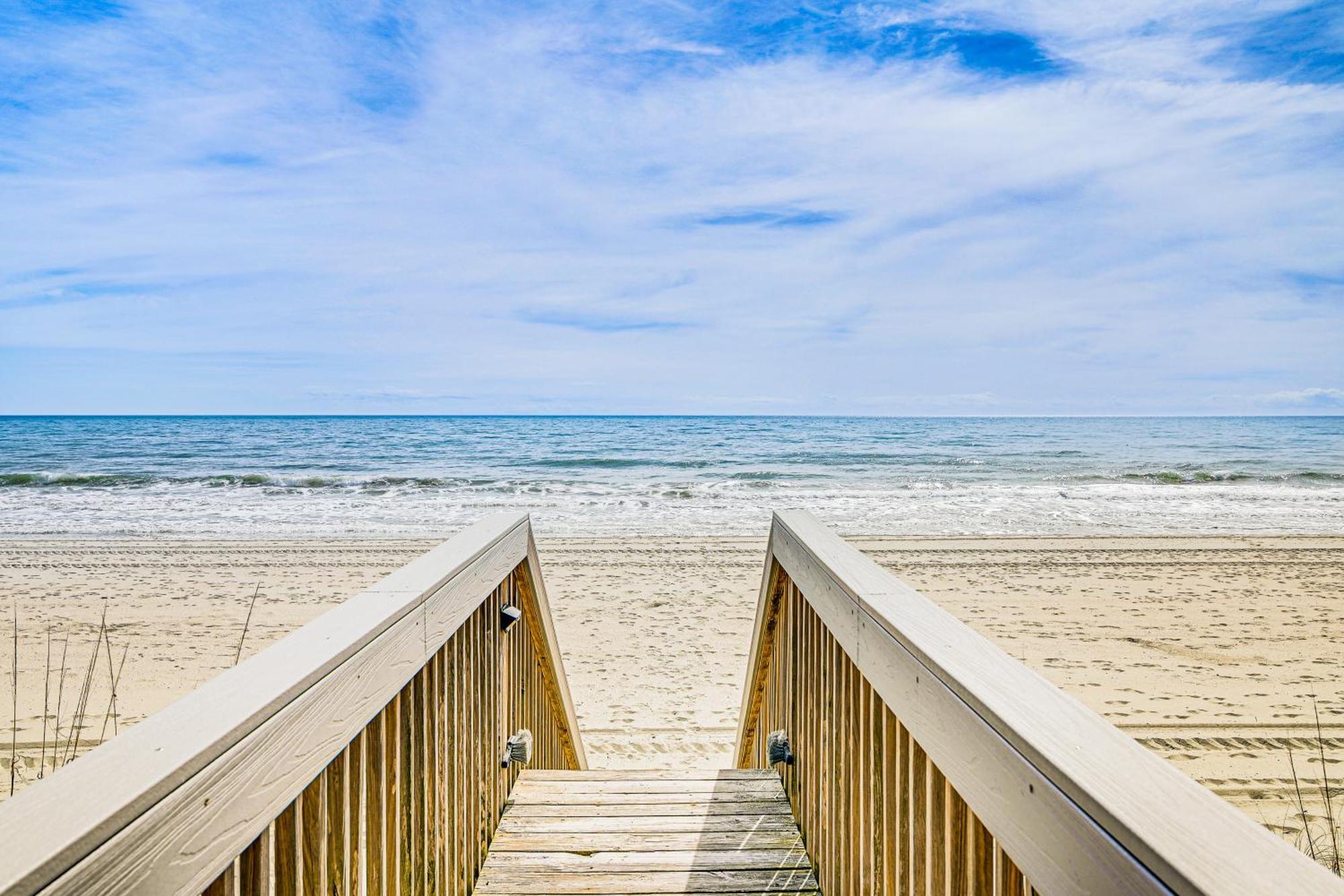 מירטל ביץ' On-The-Beach Escape Oceanfront In Surfside! מראה חיצוני תמונה