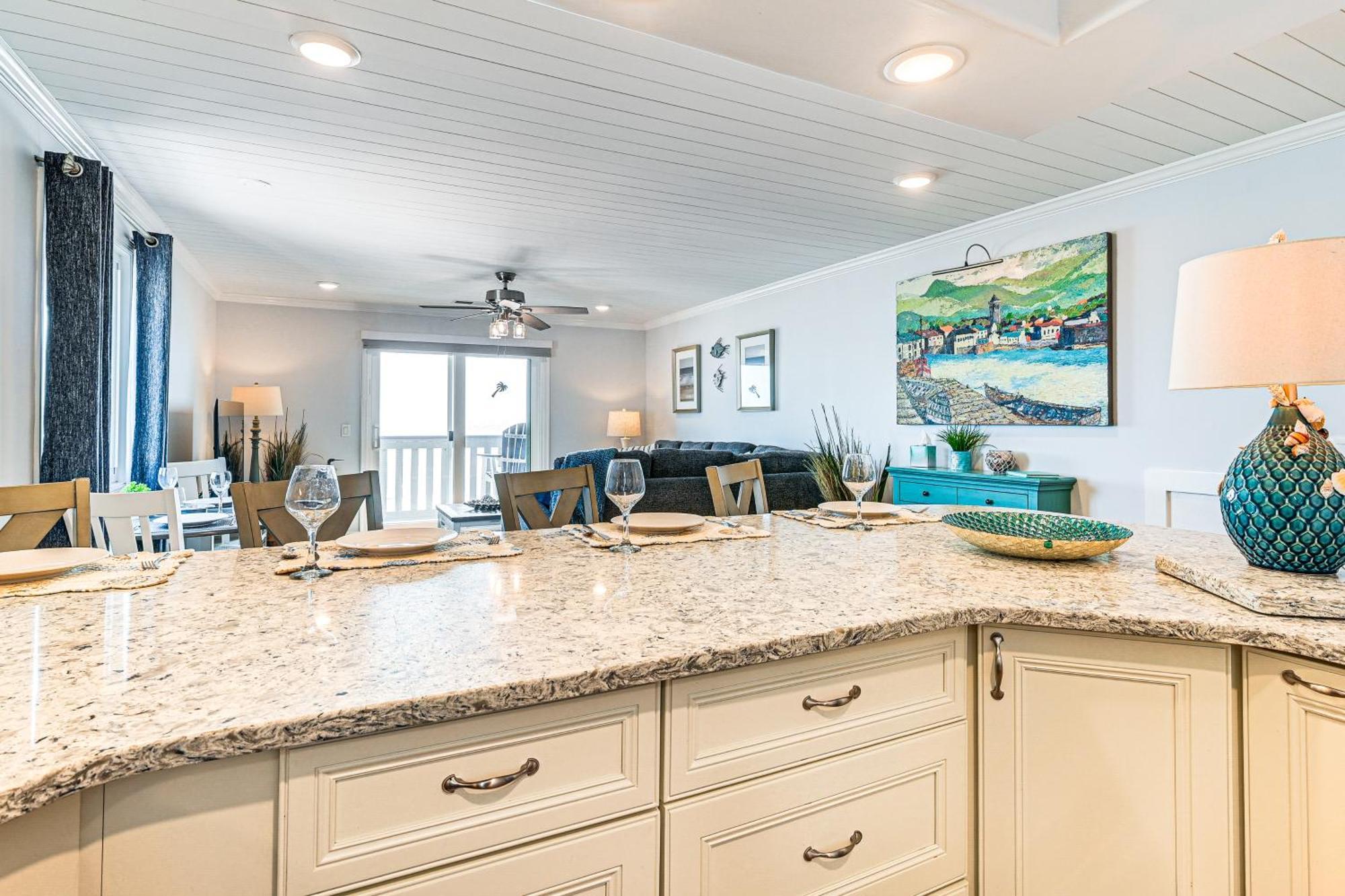 מירטל ביץ' On-The-Beach Escape Oceanfront In Surfside! מראה חיצוני תמונה